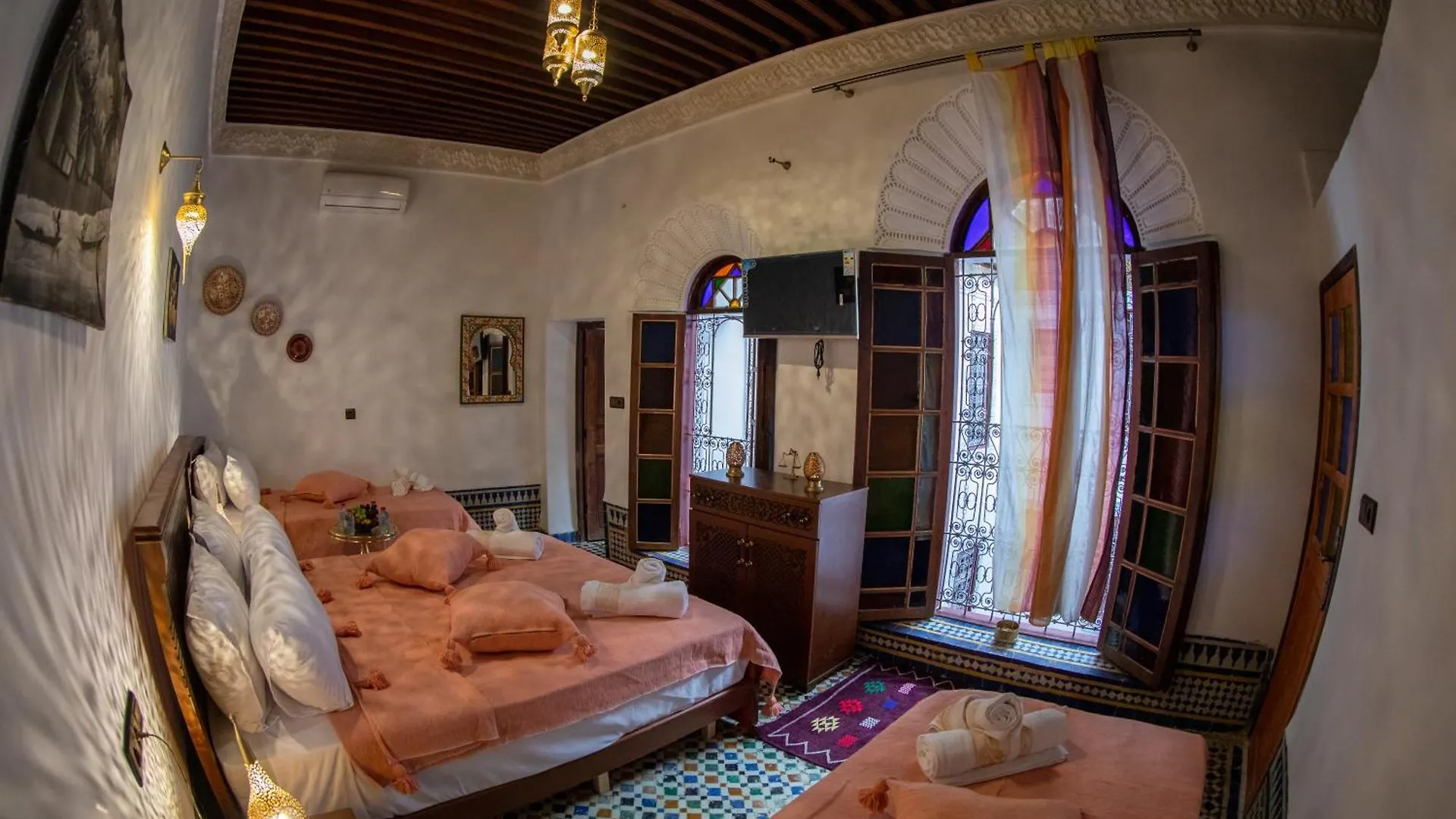 Riad Taj Fes